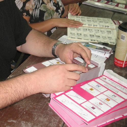 Prueba piloto en IFE, de revisión de boletas